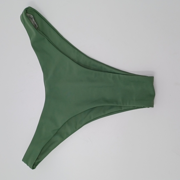 ✨3/$25✨Zaful Army Green Bikini Swim Bottom - 6 - Picture 1 of 5